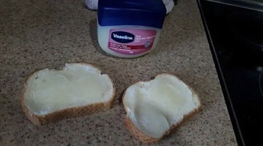 MRCUBE241's tweet photo. @RitzZach @hourIymakima say no more put her on my favorite bread https://t.co/dg61YhqyFf