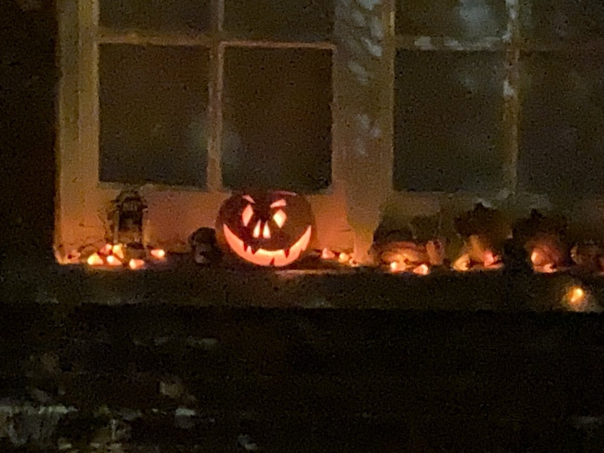 CrumlinCycles's tweet photo. Last chance to nominate for the SPOOKCYCLE 2022 scariest houses of Crumlin… 

So far houses on

Devi-lish, Kil-scare, Flay-lin and Arm-aaaaagh! Roads…

Get yer houses in!

Nominations close 6pm Sunday 30th October. https://t.co/NRudeTlmmV