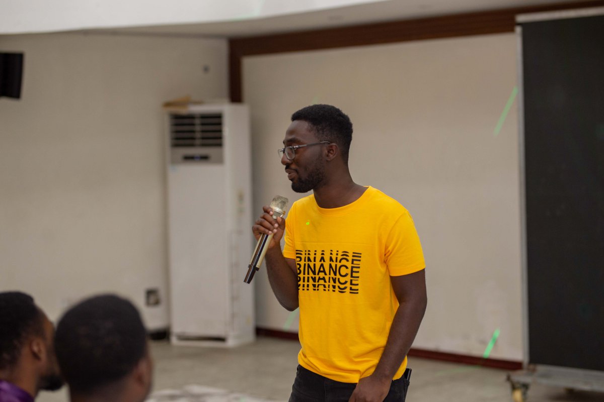 BinanceAfrica's tweet photo. #BinanceMeetupKumasi was certainly an event to remember. 

It was a great opportunity for the #Binance team and 🇬🇭Ghana community to network and talk all things #Web3.

A huge thank you to our speakers &amp; 200+ attendees. https://t.co/rbyOu1E3lS