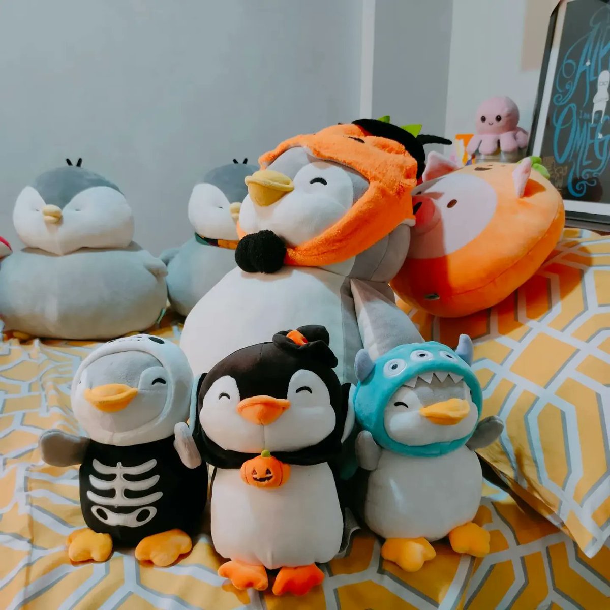 ChubbyPingu's tweet photo. Boolaga!!! 🤭 Happy Halloween!! 👻
#penguins #chubbypingu #cute #cutepenguin #pingu #fat #penguinplushie #penguin #plushie #tonton #chubby #minisoplush #halloween #halloween2022 https://t.co/Fw4BYY2Hi9