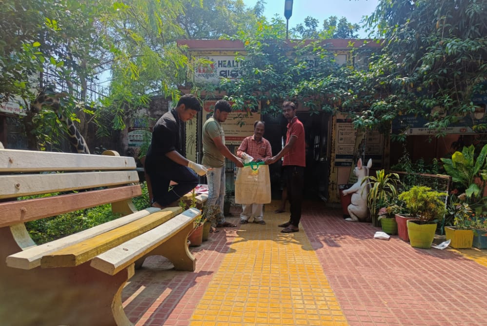 mybharatjspur's tweet photo. Clean India 2.0 Campaign is being Organized by - Nehru Yuva Kendra Jagatsinghpur 
Coordinated by - Nyv Chandan ku Sahoo 
Venue- Adhangagada,Block : Biridi,district : Jagatsinghpur
#swachhbharat2022
#cleanindia2022
#NYKSINDIA
#nyksodisha
#nyksjagatsinghpur https://t.co/z3MC0oCuoQ