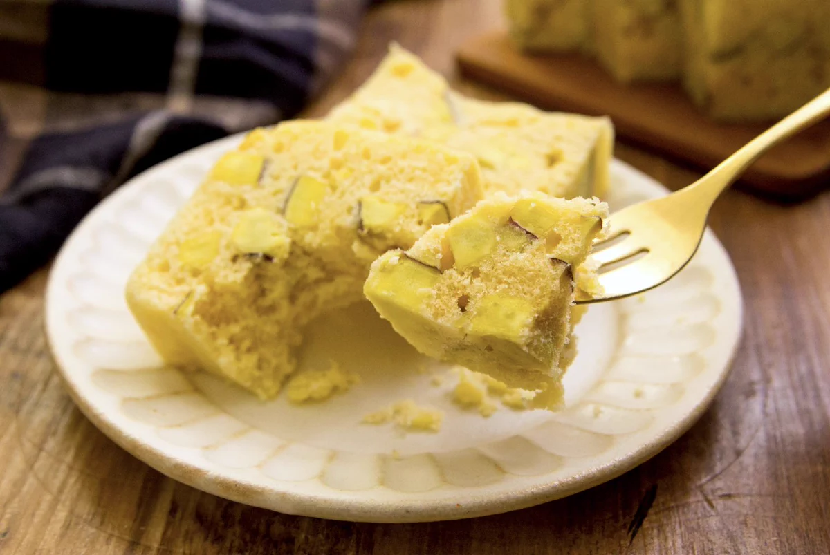 電子レンジで作れちゃうのはとっても嬉しい！さつまいも好きさん必見のおやつレシピ！