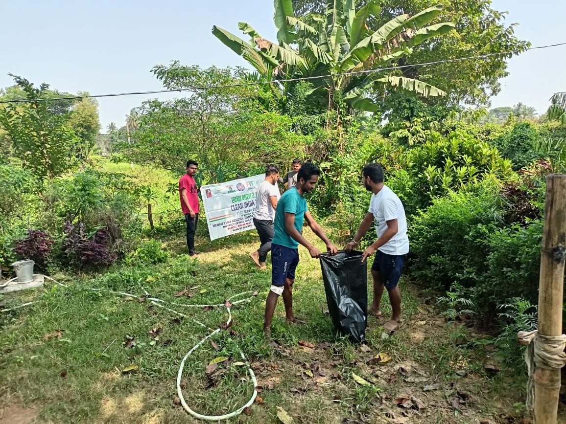 mybharatjspur's tweet photo. Clean India 2.0 Campaign is being Organized by - Nehru Yuva Kendra Jagatsinghpur 
Coordinated by - Nyv Avisek Rout
Venue- Akhandanmani temple,Block : Biridi,district : Jagatsinghpur
#swachhbharat2022
#cleanindia2022
#NYKSINDIA
#nyksodisha
#nyksjagatsinghpur https://t.co/0quzQ2qUUj