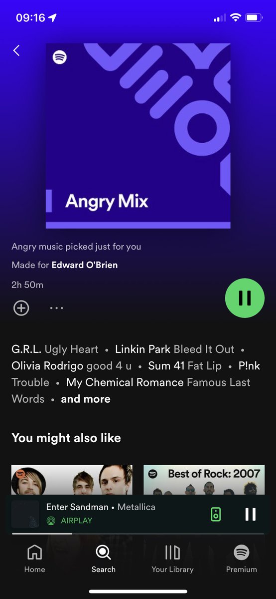 edsobrien's tweet photo. This is how my #Sundaymood is rolling. With a @TwiningsUK raspberry and lemon tea just to keep it real. 🙄 
@Spotify 
@Sonos https://t.co/Fv7m29gSoG