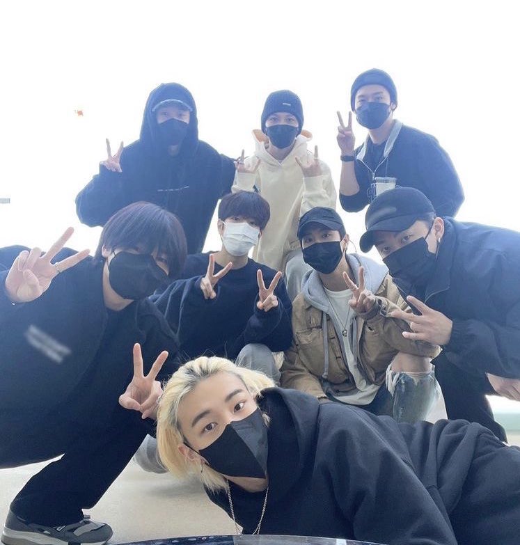 915bbok's tweet photo. #Straykids #MAMAVOTE ( sorry I forgot to post with the hashtags… I can’t edit the tweet ☹️) https://t.co/hq79NYxKEb