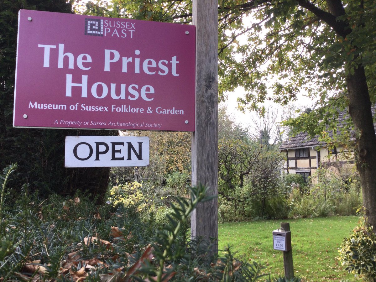 priesthousewh's tweet photo. The Open sign is about to go up for our last day’s opening in the 2022 season. Take advantage of this afternoon’s dry weather and discover West Hoathly’s own beautiful Tudor museum with our wide ranging collection which includes the #suffragettes handkerchief?
Open 12..30-5.30 https://t.co/0YeIvYGCKs