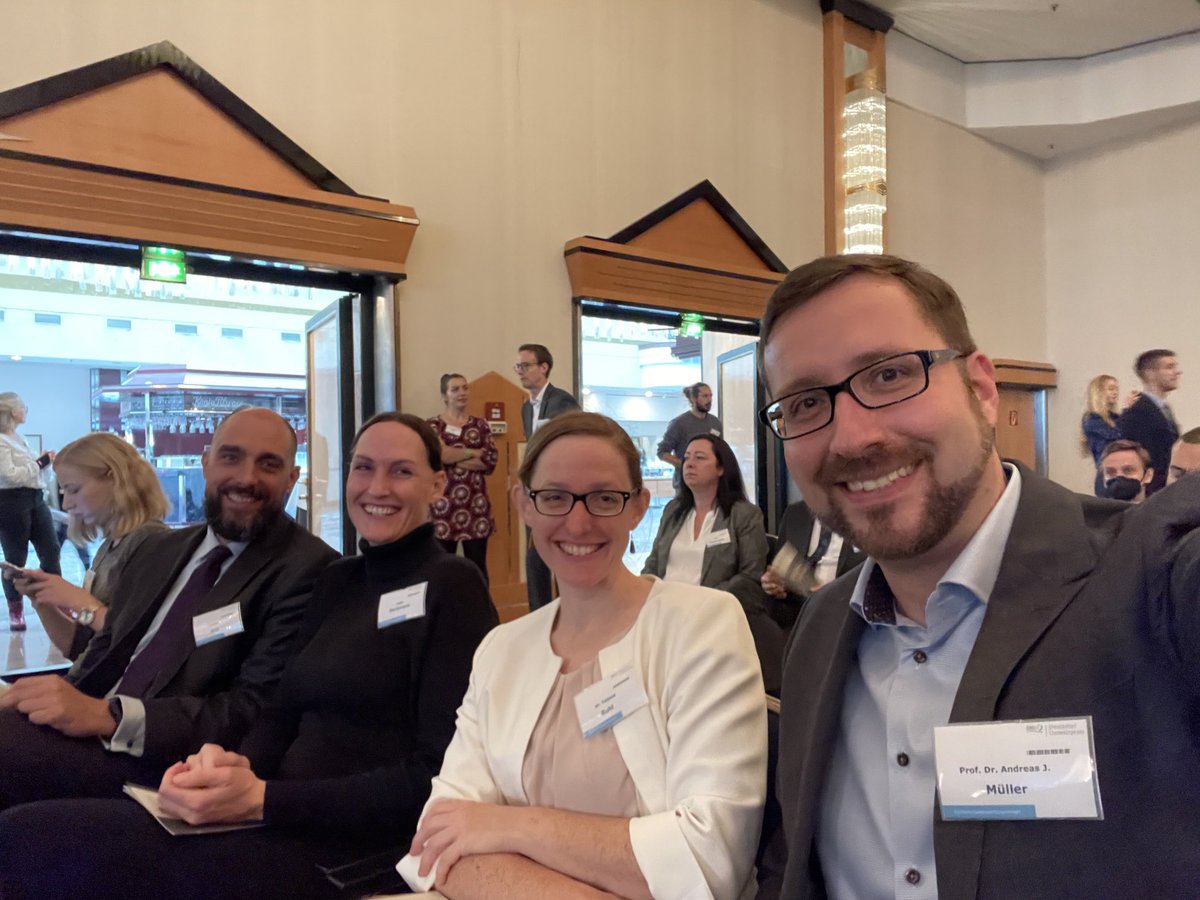 IntravitalI's tweet photo. With ⁦@DENEFFeV⁩ at Deutscher Umweltpreis #uwp22 https://t.co/IYLWx8f9me