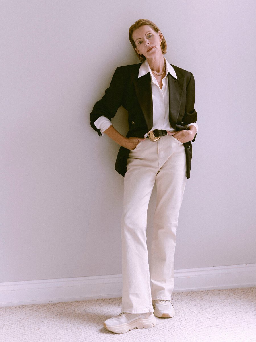JadoreModelsUK's tweet photo. We're blown away by these incredible shots of Bernadette Gledhill x Slywia Szyplik.
For bookings on Bernie email jessica@jadoremodels.co.uk
#classicmodels #classic #femaleclassics #classics #agepositive #womenswear #womensstyle #ukmodel #agepositivity #inclusivity #diversity https://t.co/agDQp565kn