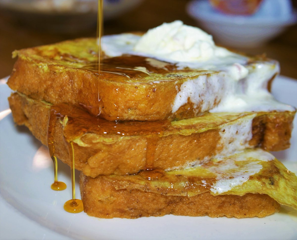 Everyone loves our H’nK Brioche French Toast!
.
Hearth N' Kettle - Breakfast any time!
MENU:  tinyurl.com/CCHnKMenu 
CCR: capecodderresort.com