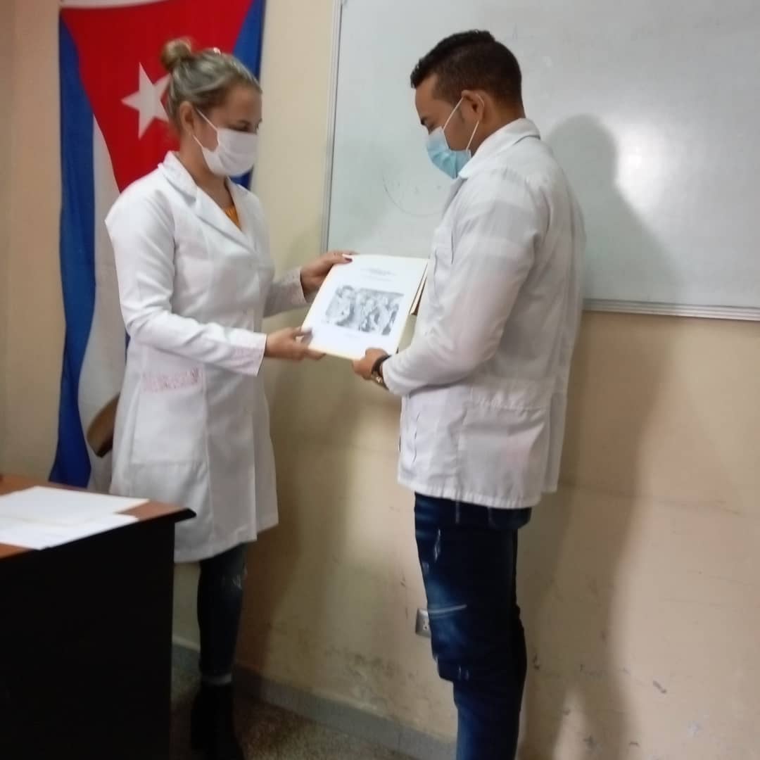 Chávez y Fidel, hace 22 años marcaron el nuevo rumbo de Nuestra América, demostrando que otro mundo si es posible 
#CubaPorLaPaz 
#CubaPorLaVida
#CubaEsAmor
#MejorSinBloqueo
<a href="/cubacooperaven/">Brigada Médica Cubana en Venezuela</a> 
<a href="/CubaMir_Ven/">Brigada Médica Cubana Estado Miranda</a> 
<a href="/CdiCalifornia/">CDI La California Sur Estado Miranda</a> 
<a href="/CDIPrefecturaB/">@CDIPrefecturadeBaruta</a> 
<a href="/MINSAPCuba/">Ministerio de Salud Pública de Cuba</a> 
<a href="/unidad_central/">Unidad Central de Cooperación Médica</a>