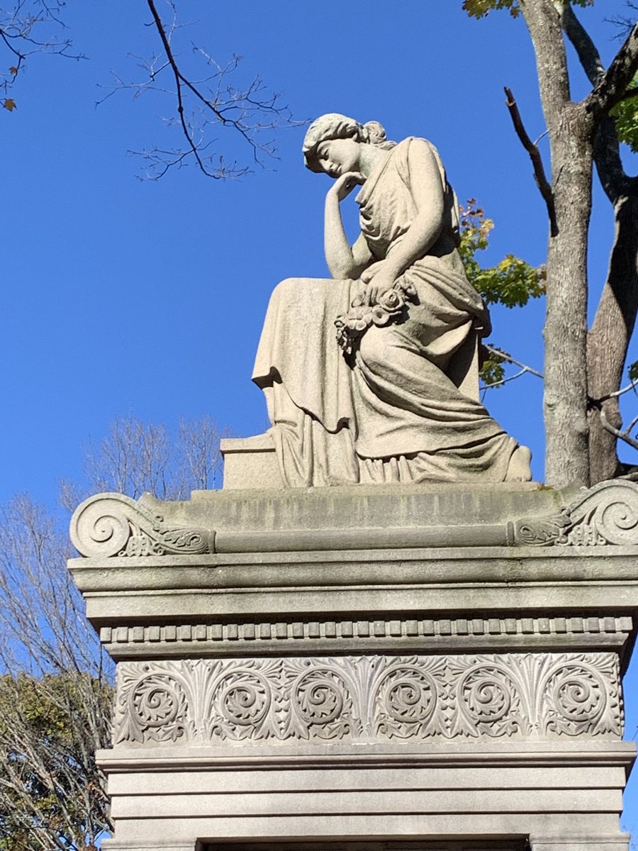 mcdoyle5's tweet photo. Pensive Cemetery Statues #11 https://t.co/dOmlVOZx4i