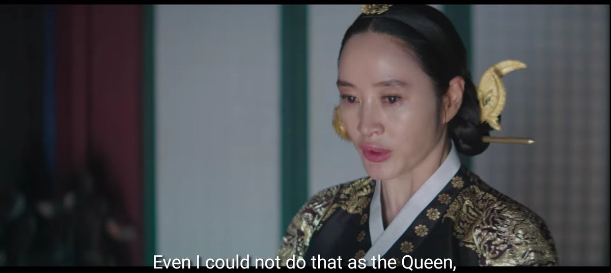 chaedaely's tweet photo. crown prince is the one that brought grand prince seongnam back to palace despite everyone else against it 😭 he loves his brother so much that having him by his side would make him happy... gosh missing crown prince even more

#UnderTheQueensUmbrella #UnderTheQueensUmbrellaEp6 https://t.co/Ou6ZA9SlGy