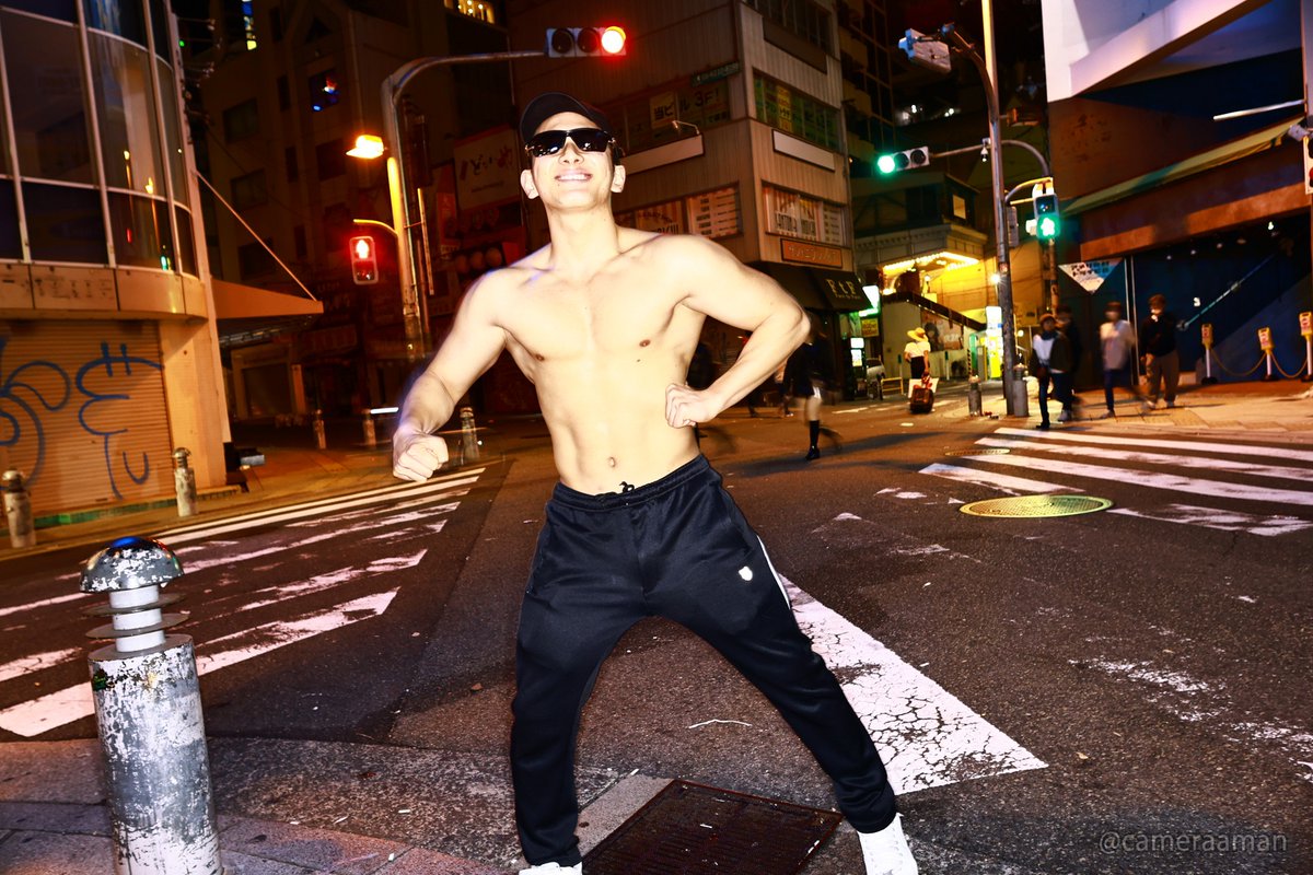 cameraaman's tweet photo. カシャー📸 #カメラーマン #大阪 #ハロウィン #仮装  #cameraaman #Osaka #Halloween #Cosplay https://t.co/D0sUNAJAtR