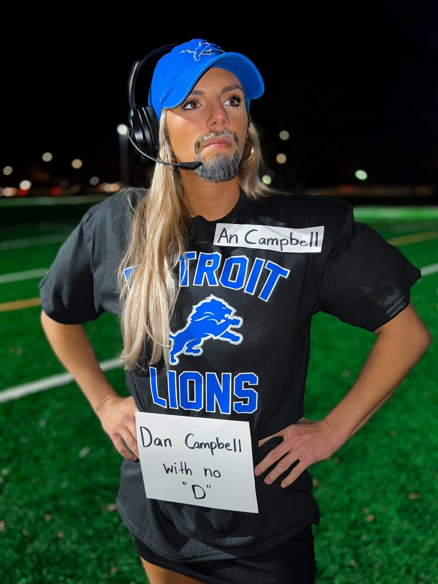 AnnieAgar's tweet photo. This is my costume this year, I know Lions fans won’t get defensive. https://t.co/N7O0GnNA4u