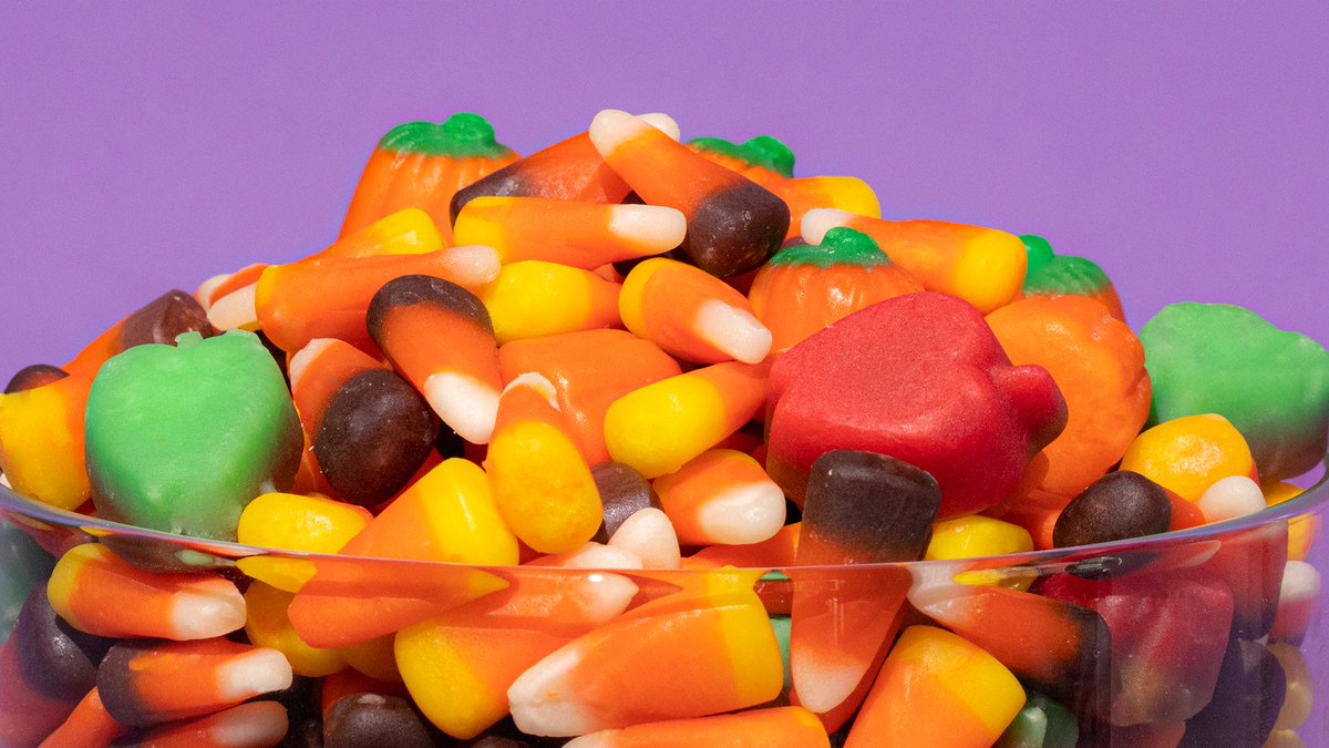 IT’S THE BEST DAY OF THE YEAR!!! (#NationalCandyCornDay)