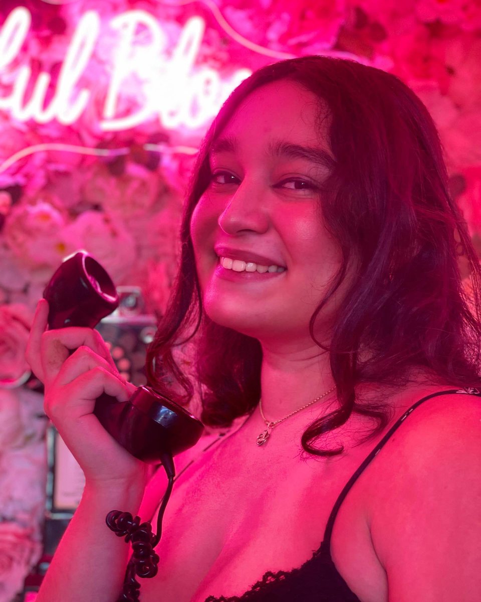 Izzy 💗 || COMMISSIONS OPEN! tweet media