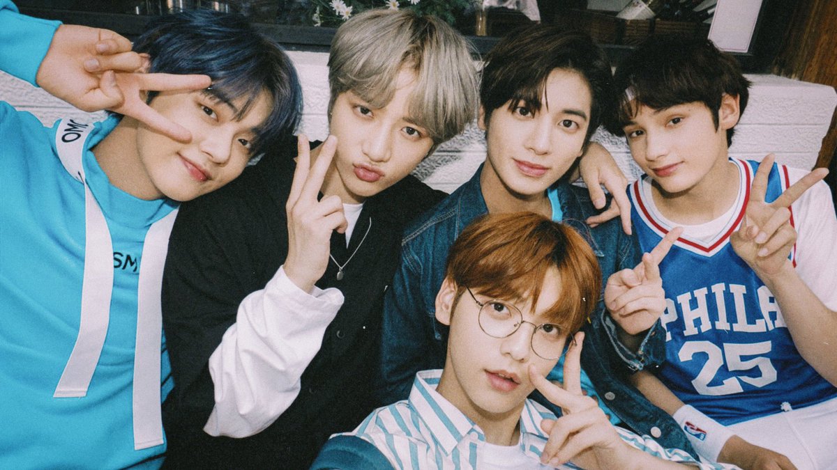filmsoftxt's tweet photo. #MAMAVOTE #txt https://t.co/LvGjFV1gFx