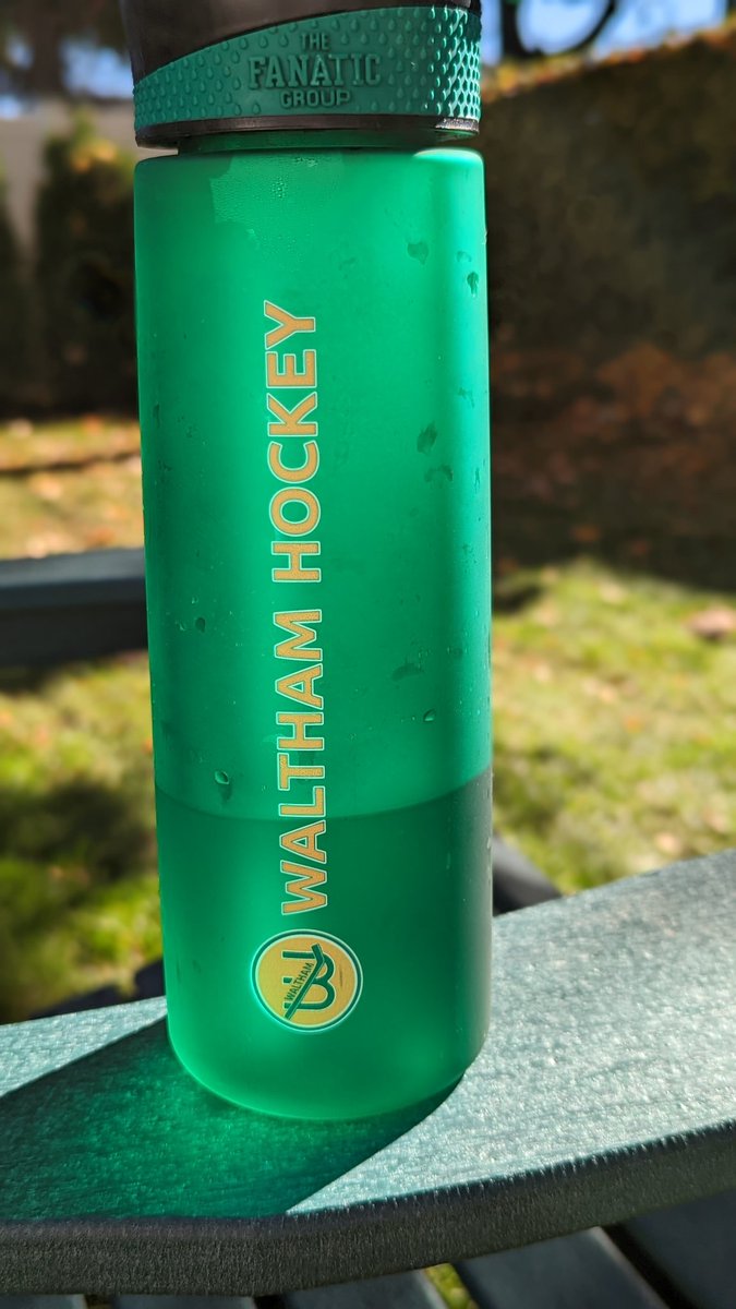Hurry up the rink to pick up your 50th anniversary commemorative bottle you ordered...they look awesome! Until 11:30 am at the rink today!