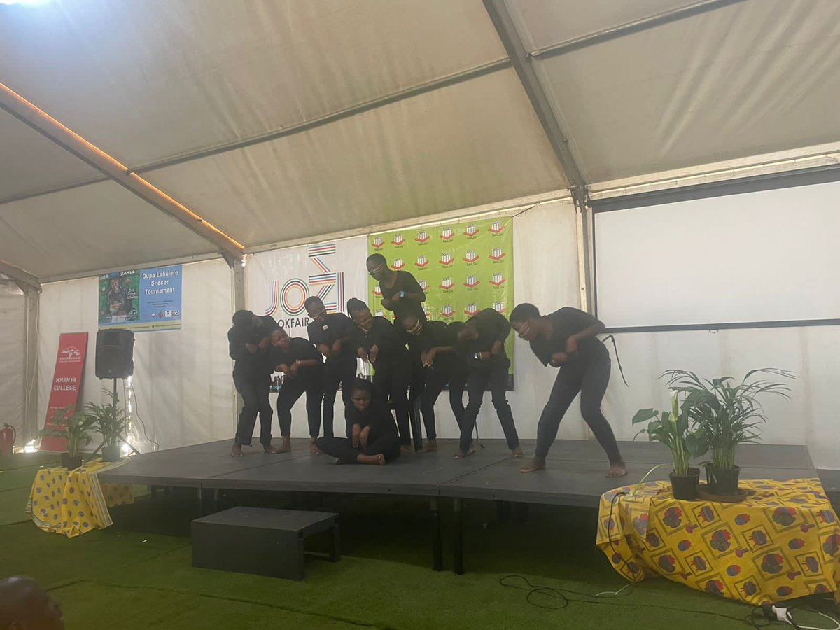 Jozibookfair's tweet photo. 14th Annual Jozi Book fair

Young people making change in their communities. 

Young Minds performing their iconic play Amaroto 

#jozibookfair #14jozibookfair https://t.co/U1qdi6V5nl