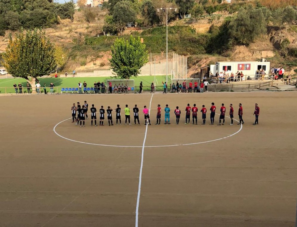 Bona tarda #futbolcat la comencem desde el Municipal de Calders partit de #3cat7 el <a href="/cfcalders/">CF Calders</a> rep la visita del <a href="/CfEstacion/">Club de Fútbol Estación</a> #futbolvintage #treballitreball