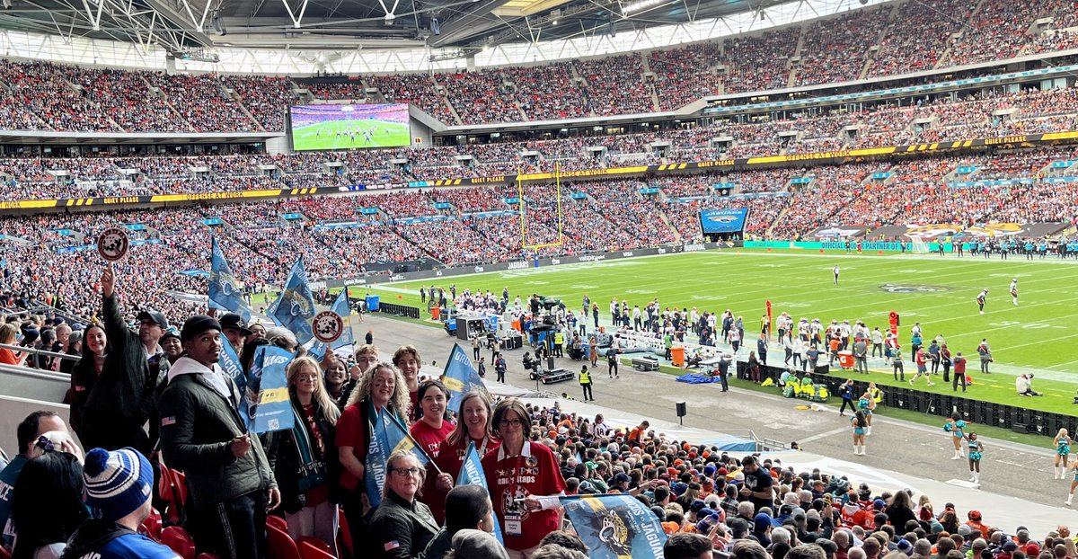 teams4taps tweet media