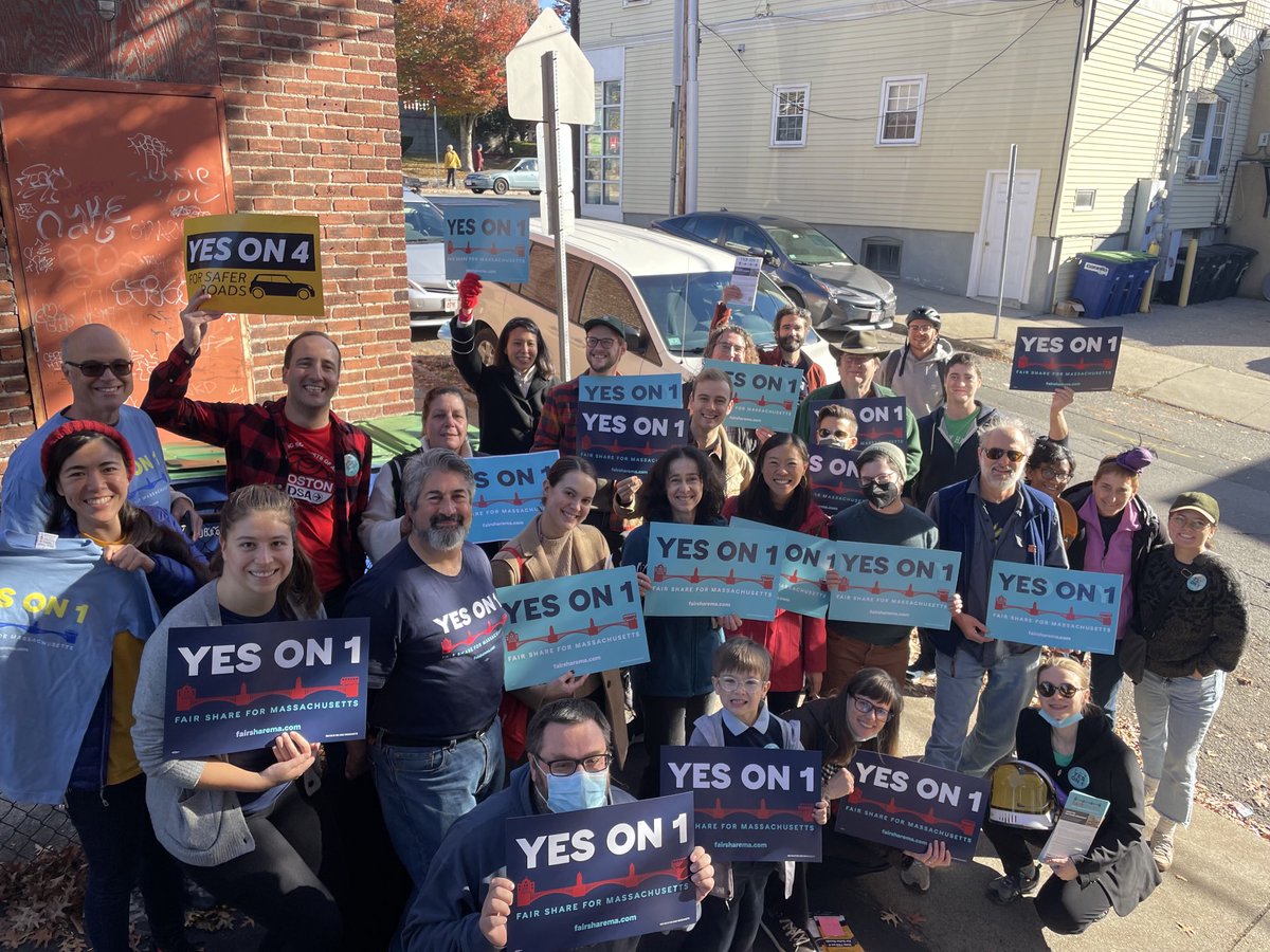 erika4rep's tweet image. LET’S WIN THIS!!! ✊✊✊ Stoked to knock doors with this beautiful crew for ⁦@FairShareMA⁩ TY @SomervilleDems⁩ ⁦@SomervilleDSA⁩ ⁦@massteacher⁩ ⁦@SEIU509⁩ ⁦@SEIU⁩ #mapoli #somerville