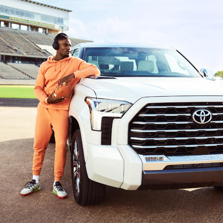 CedricTheel's tweet photo. Amplified style, any season. #Tundra #Capstone #LetsGoPlaces
 https://t.co/uWFgSR9hCB https://t.co/UH09JozRro