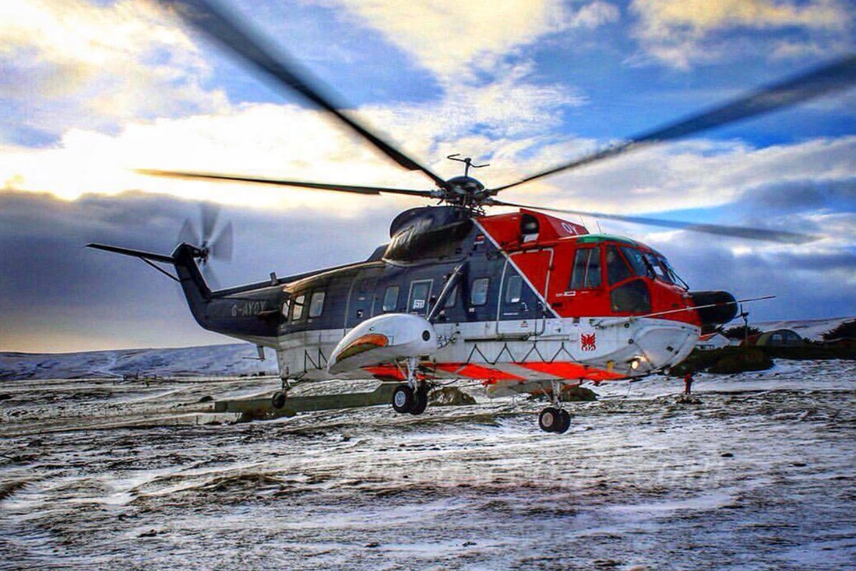 captureasecond's tweet photo. Lifting from San Carlos, Falkland Islands. #s61 #brintel #sancarlos #falklandisland #falklands #helicopter #aviation #avgeek #captureasecond #heliweb #verticalmag https://t.co/MKE6SsCV07