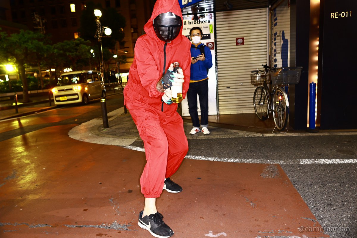cameraaman's tweet photo. カシャー📸 #カメラーマン #大阪 #ハロウィン #仮装  #cameraaman #Osaka #Halloween #Cosplay https://t.co/T9Yd12IR1H