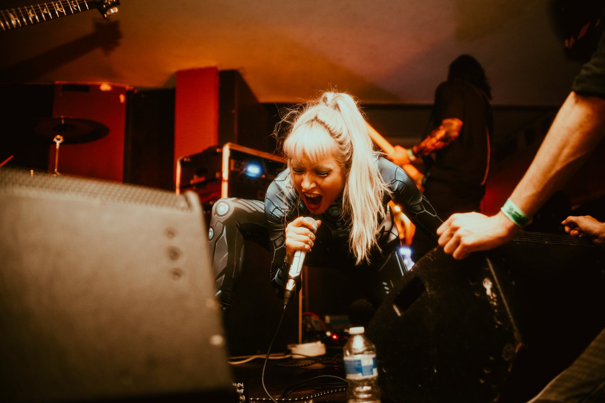 lakemalice's tweet photo. Thank you Cardiff ๐ด๓ ง๓ ข๓ ท๓ ฌ๓ ณ๓ ฟ blown away by your energy and support! Hope to see y'all again soon.
Long live #throwfest ๐
๐ท @alexjayphoto https://t.co/TYDBJ23ygb