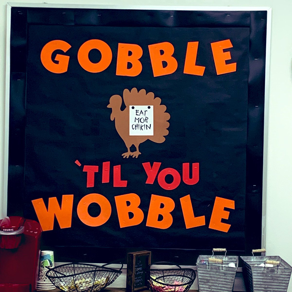 Daum_MathPISD's tweet photo. Let the holiday celebrations (and decorations) begin! My most favoritest time of the year at school! 🎃🍫🦃🎄🎅🏻 @ProsperHaysMS @alynhancock  #ThisIsHowieDoIt #ChiefOfficersOfFun https://t.co/WJOYRtYj4z