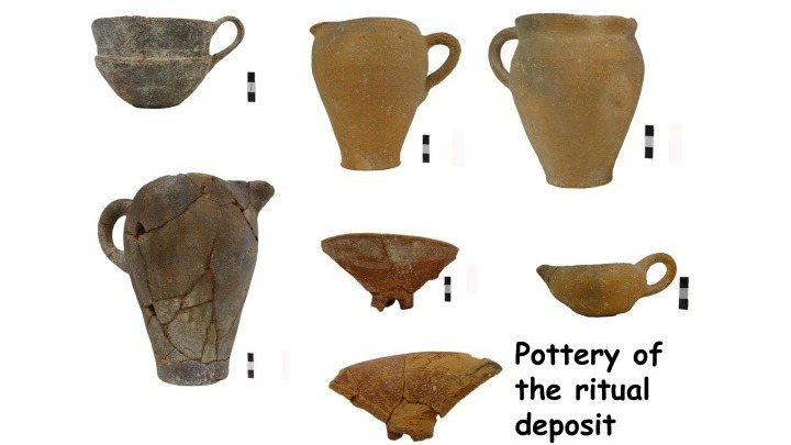Bull's head at #Petras may be the earliest record of such ritual at a #Minoan tomb, archaeologist says amna.gr/en/article/684… #Archaeology #MinoanCivilization