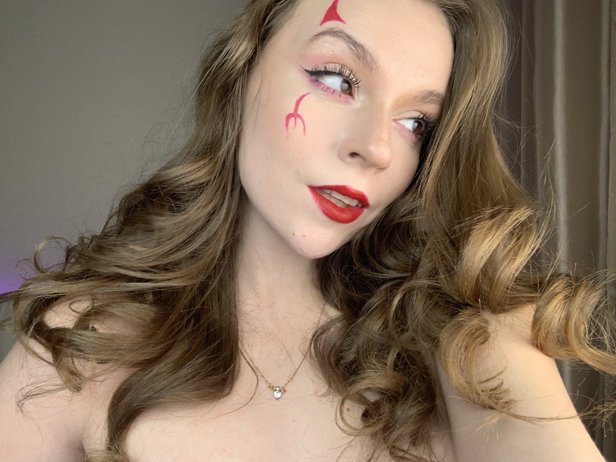 allysa_loves's tweet photo. Happy Halloween 🎃😏 #nsfw  #nsfwtw  #nsfwtwt  #nsfwtwtًً  #horny  #kiss  #followme  #babygirl  #selflove  #horny  #sexy https://t.co/5FhdQtFflI