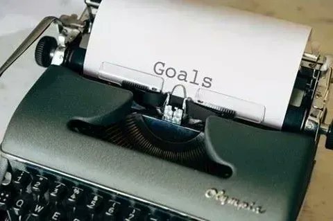 Goals...set them, monitor them, push them harder - now, admire your results! ~ #DTN #udidit #congrats #ThinkBIGSundayWithMarsha