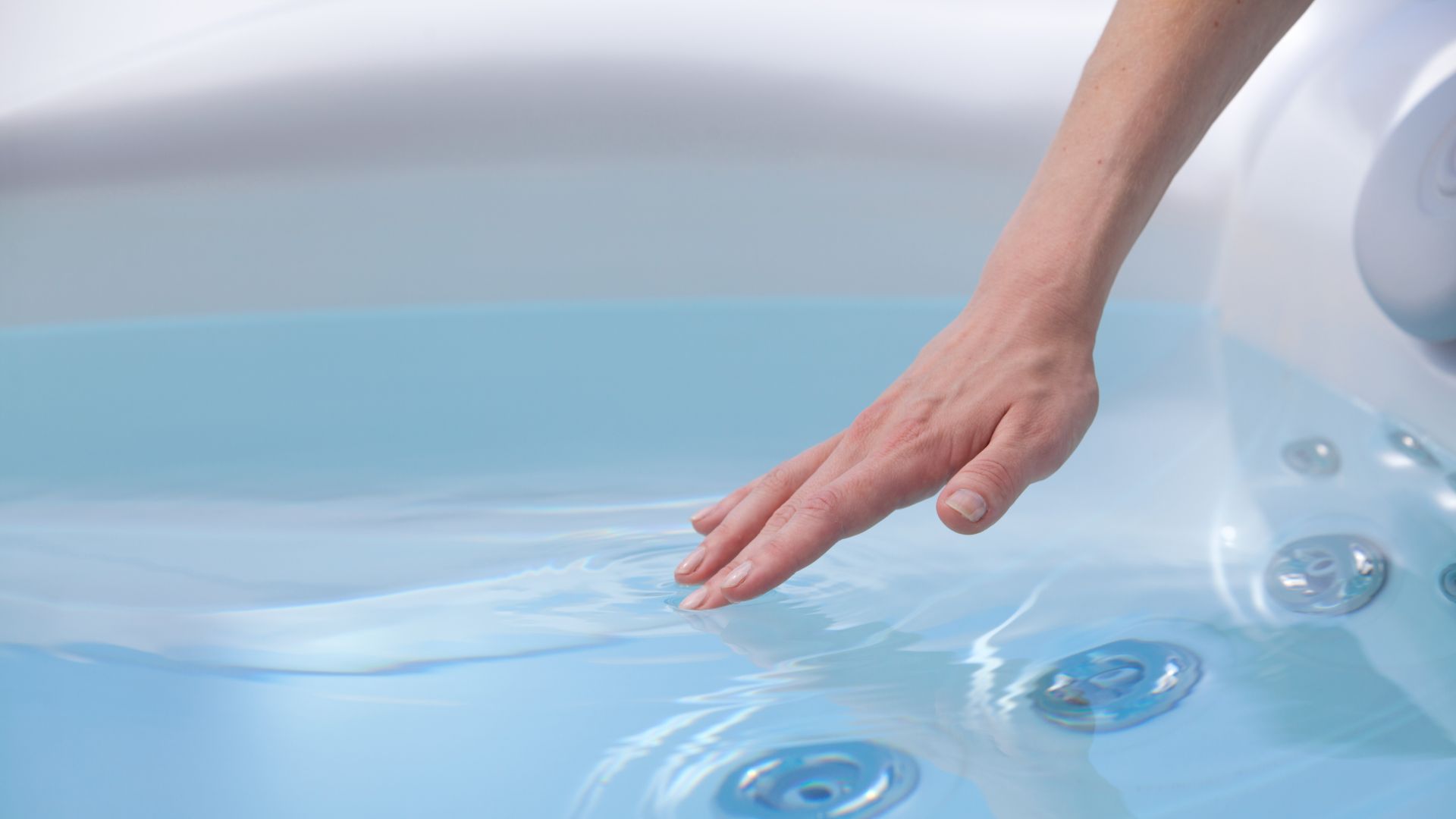 Natural hot Tub Maintenance