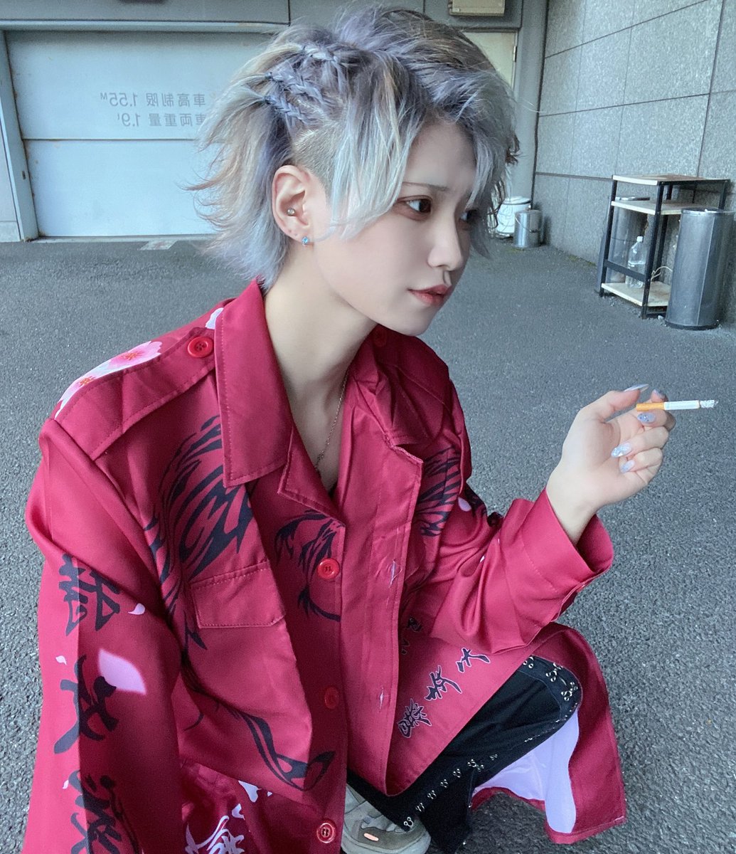 しのさん tweet media