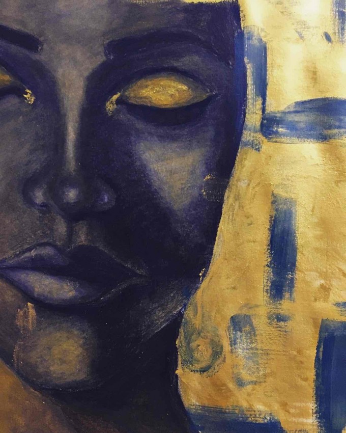 يدي تصمت في حضرتك، ترسم الظل نهارا، وتحلق ما فوق النجوم...

#ميسون_جمال_مصطفى