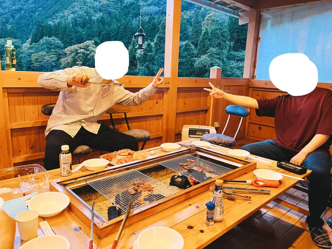 スプラ無印の頃に知り合って以来、ずっと仲良くしてくれてるLOVEフォロワーと久々に大集合できた当時中学生だったメンバーも今じゃ社会人…。7年間もずっと仲良くしてくれてるの奇跡では2日間まじで幸せやった!!!!!!!!!みんな大好き!!!!!!!! 