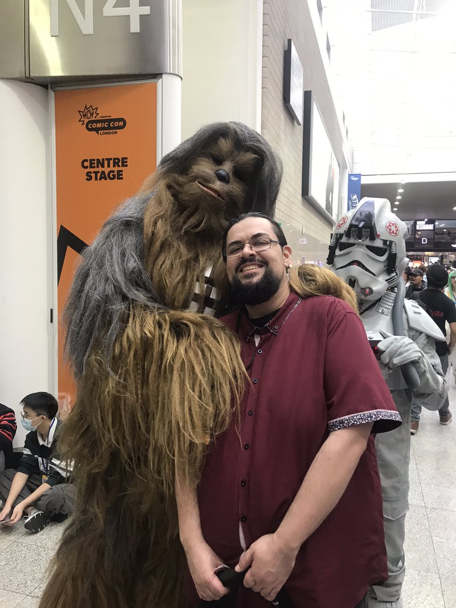 AntsRants2's tweet photo. Had an awesome time at Comic-con and met some amazing people that’s so creative with their costumes.
#ComicCon #Geeky https://t.co/TYI71jGLBW