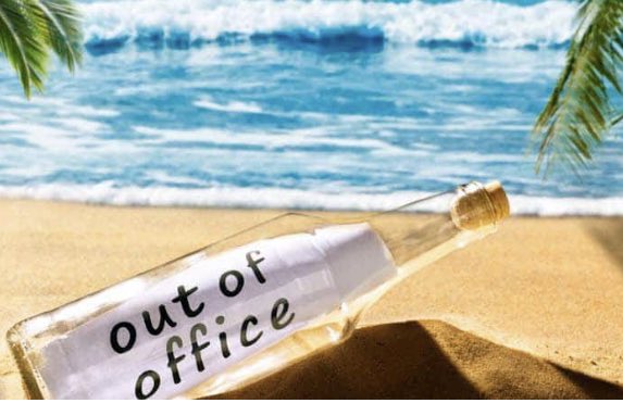 Hi everyone I have a few days off now, please feel free to message me,
I will get back to you on my return in date order of the messages.  
Christmas tickets coming soon 🎅🏻🎄#Crazyhazy #parties #birthdays