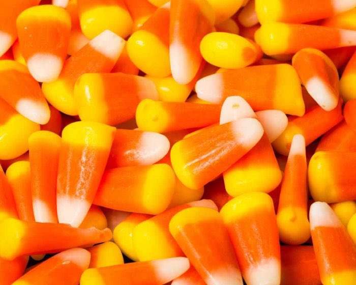 Good Sunday morning. How ‘bout those Vols? It’s National Candy Corn Day, Buy a Doughnut Day, Pumpkin Bread Day, Sugar Addiction Awareness Day and Checklist Day. Have a restful and relaxing day. Live by faith, not by fear. Life is good and we are Blessed. 🇺🇸