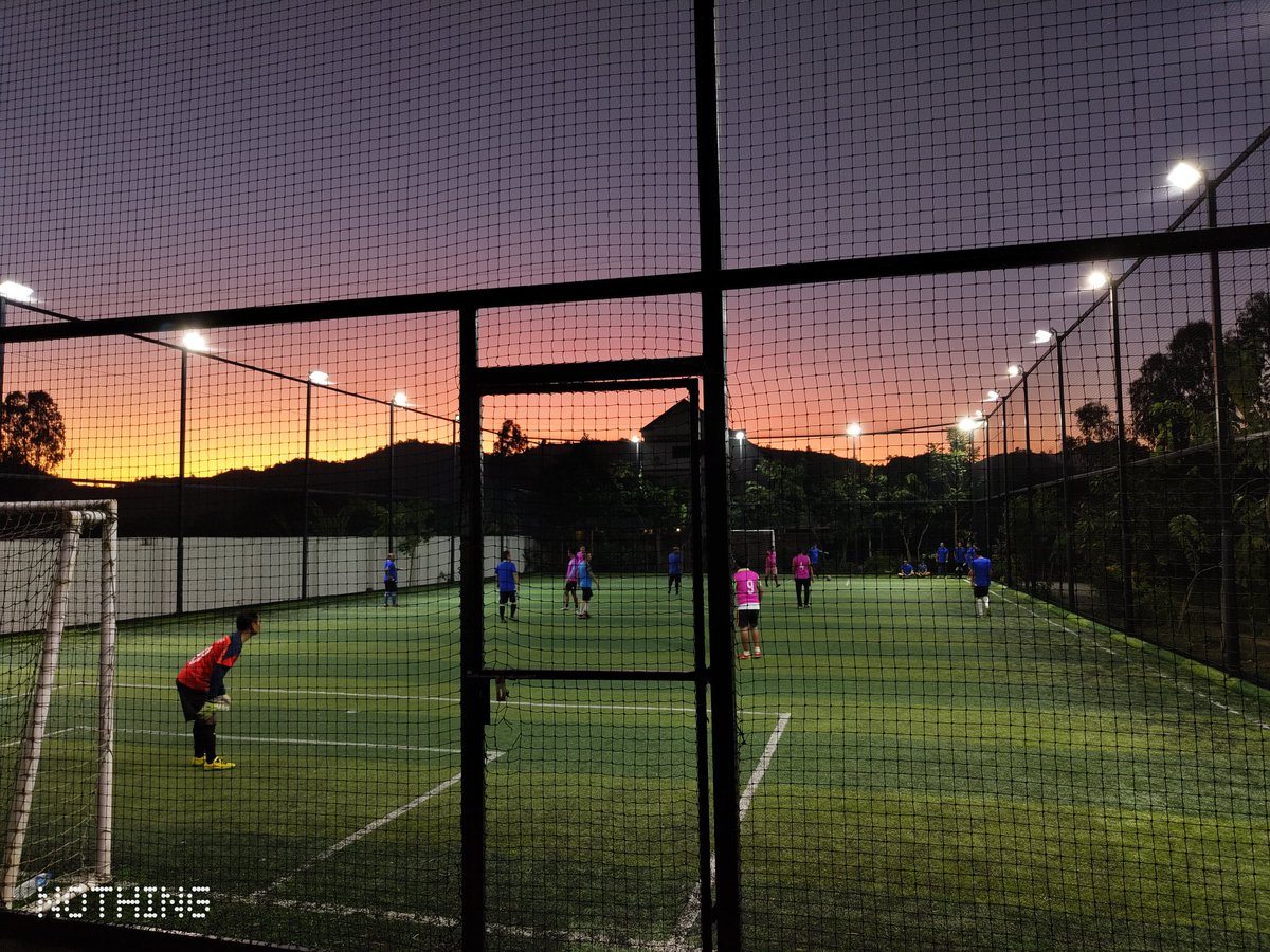 The shot of a football ground in the evening with my @nothing Phone (1). Must say that the camera quality is too impressive. Thankyou @getpeid @buildingnothing for creating this wonderful product 😇