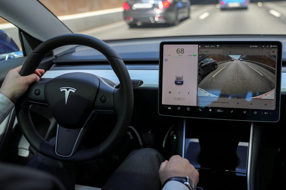 #ICYMI: Tesla faces U.S. criminal probe over self-driving claims: sources bit.ly/3FsHMml — via @drivingdotca #Tesla #Autonews