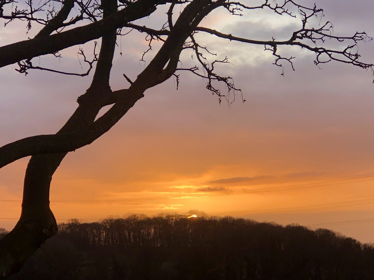 JCelt's tweet image. Counting the hours to midnight… #CalanGaeaf   #Ysbrydnos