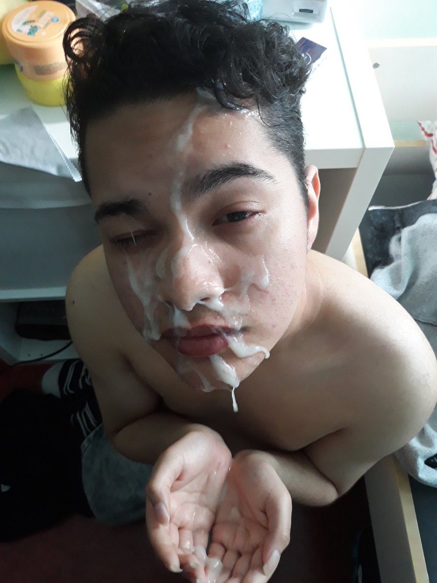 some old pics from when I turned 18
I wanted to post these pics back then as well 👀

I had a friend and I always loved when he made a mess out of me

will you be my new friend who makes a mess out of me ? 🥴
👉👈