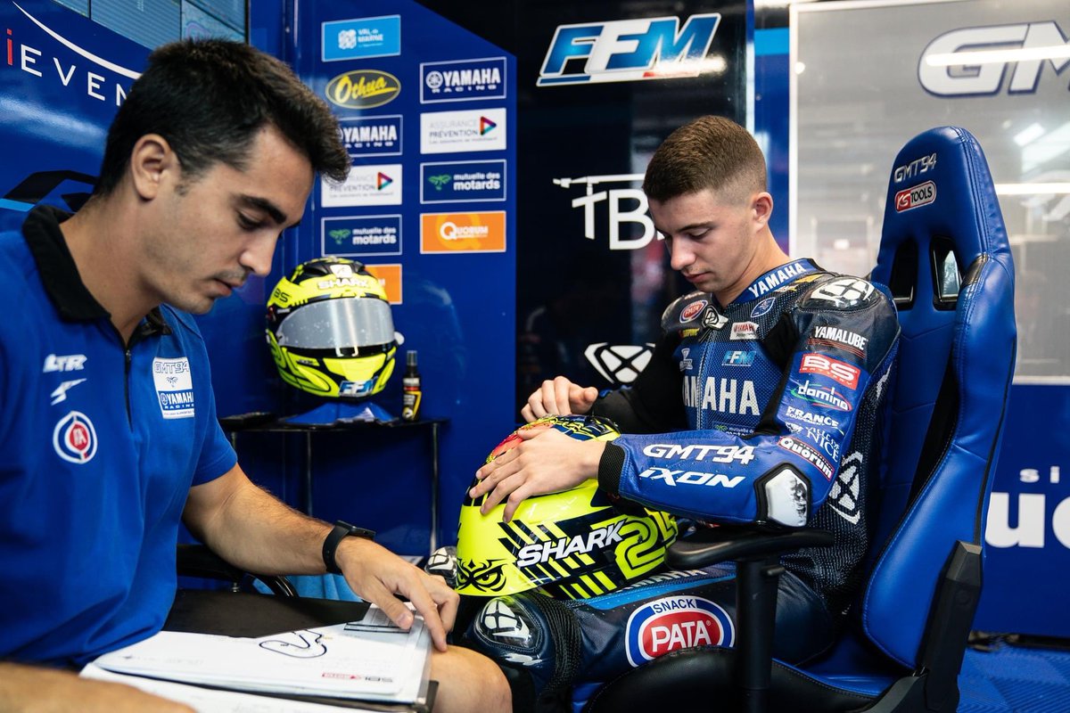 GMT94's tweet photo. Today is October 30th ➡️ The whole GMT94 Yamaha team wishes a happy birthday to @AndyVERDOIA ! 🎉 https://t.co/xz6KkJ3IyN