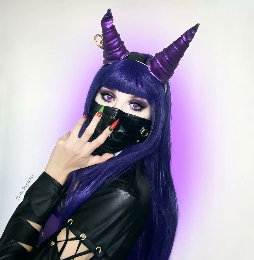elviratrepovici's tweet photo. Suit by @mobbunny.official @miccostumes
Code suit #CS110GOW-WS
Wig by @uniqso use my discount code elvira10
Lens @pinkyparadisedotcom
-
-
-
#mobbunny #miccostumes #31daysofhalloween #halloween2022 #spooktime #demoncosplay #witch #witchcostume https://t.co/vfcJbZEpI8