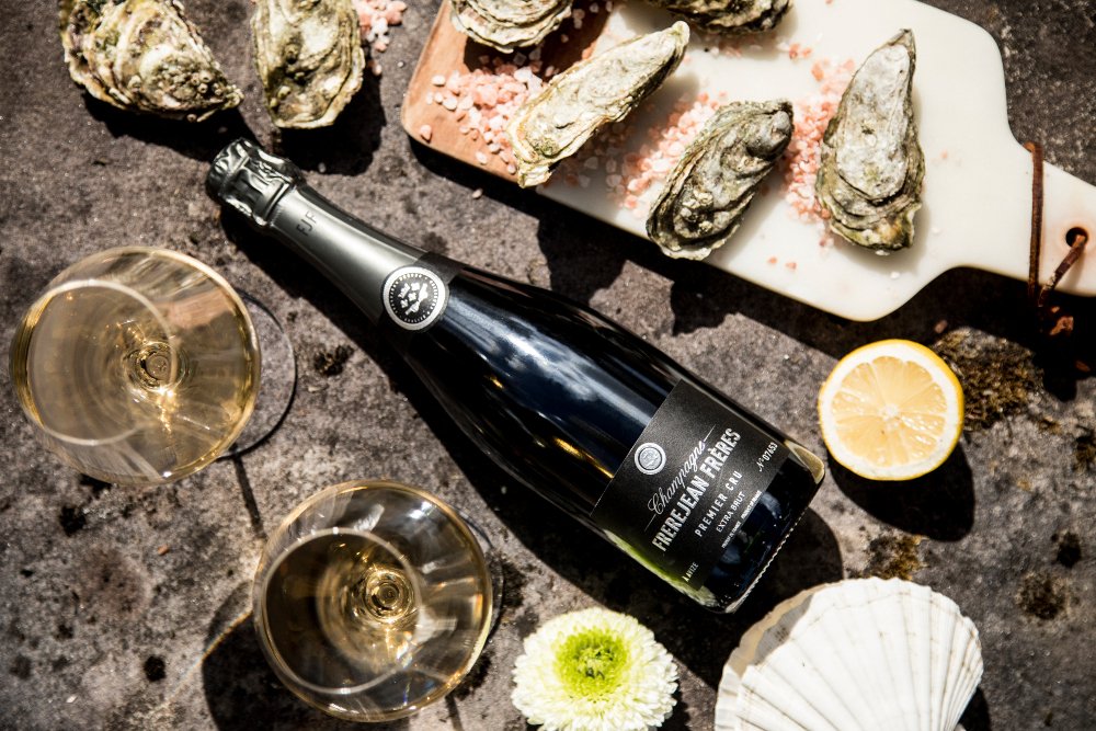 The Write Taste (@robthefoodie) on Twitter photo bit.ly/3SQeHUX
🍾 Champagne Frerejean Frères: a small Maison with a big heart! 🥂
#champagne #wine #wines #winetime #wineoclock #winelovers #winelover #champagnelifestyle
<a href="/didier_pierson/">Didier Pierson</a> bit.ly/3SQeHUX
🍾 Champagne Frerejean Frères: a small Maison with a big heart! 🥂
#champagne #wine #wines #winetime #wineoclock #winelovers #winelover #champagnelifestyle
<a href="/didier_pierson/">Didier Pierson</a>