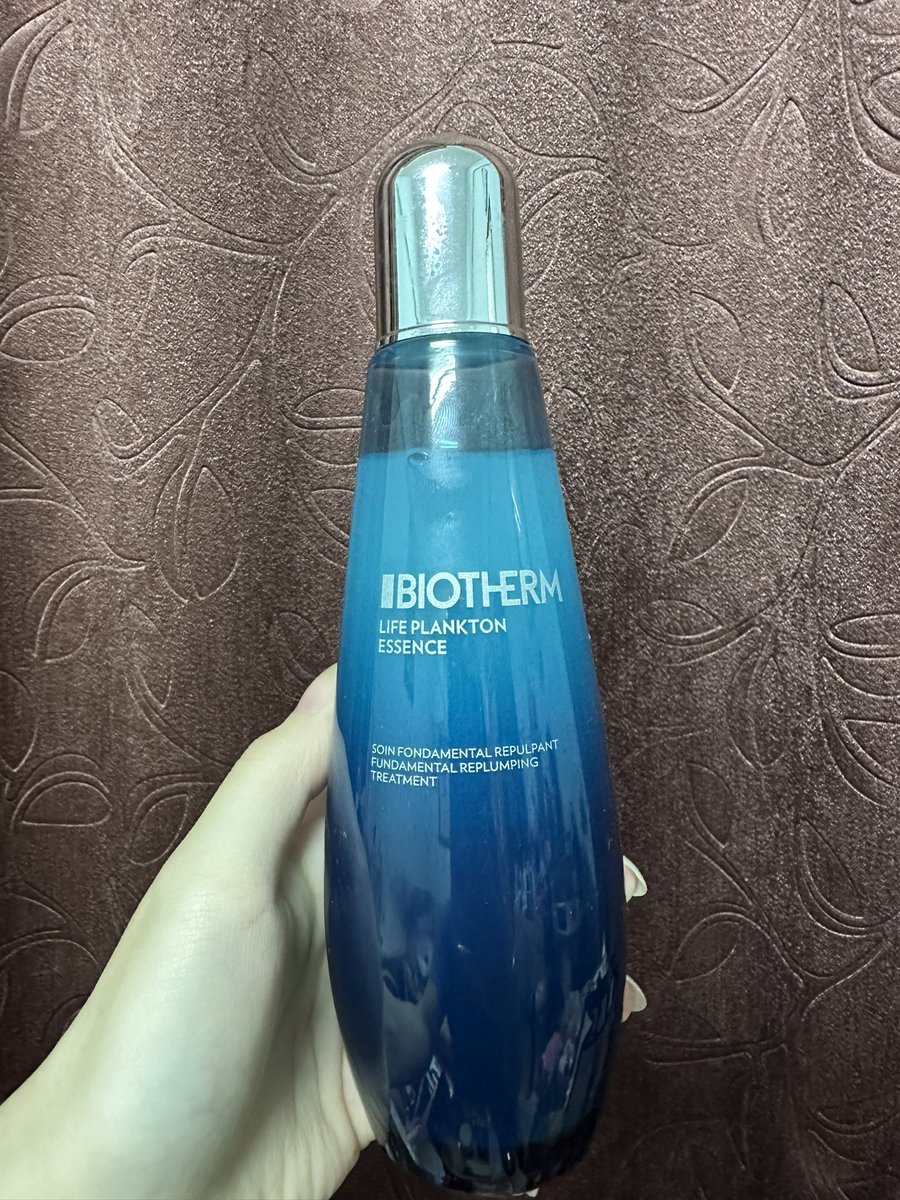 pchypx's tweet photo. ส่งต่อ biotherm life plankton essence 200ml เหลือเยอะมาก ใช้ไม่กี่ครั้ง ซื้อจากbeauticool 1500 ส่งฟรีค่า #ส่งต่อสกินแคร์ #สกินแคร์ #biotherm #ไบโอเธิร์ม #เครื่องสําอางค์มือสอง #ส่งต่อคสอ #สกินแคร์เกาหลี #ใช้ดีบอกต่อ #สกินแคร์มือสอง https://t.co/WWQdmDyBfa