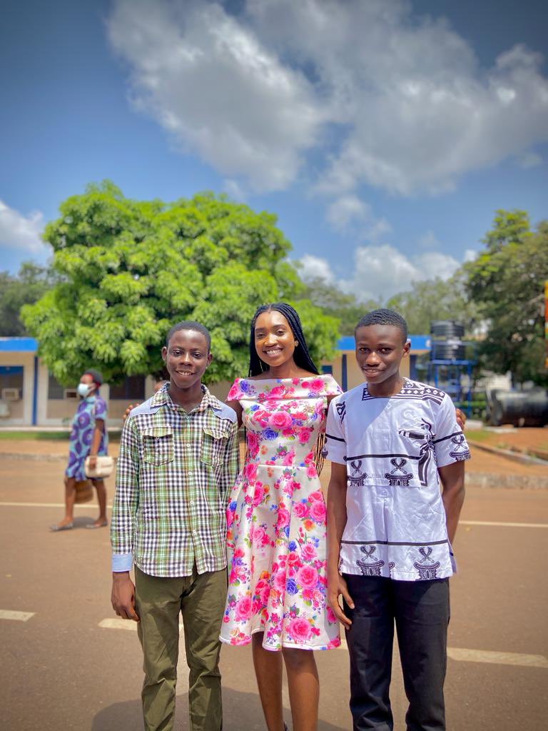 maame_agyeiwa's tweet photo. Happy Sunday!!💙💙💙
Thank God for Victory!💙💙
#WeAre7ALivingGod
#7ishere
#NSMQ2022 https://t.co/YiDDK5kwWj